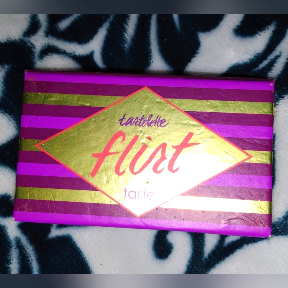 Tartes "tartellet" flirt makeup palette